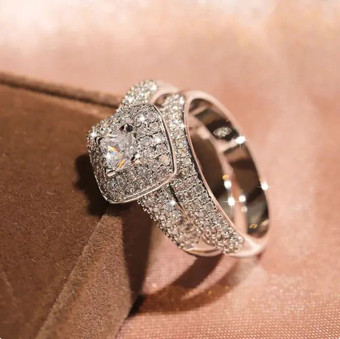 Fashion Luxe Rhinestones Ring