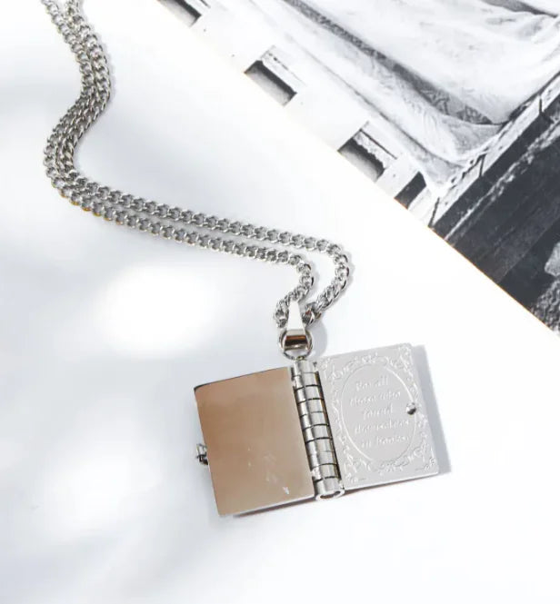 Herdenkingsboek Hanger met Vlinderopening & -sluiting