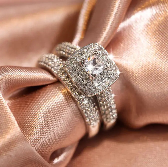 Fashion Luxe Rhinestones Ring